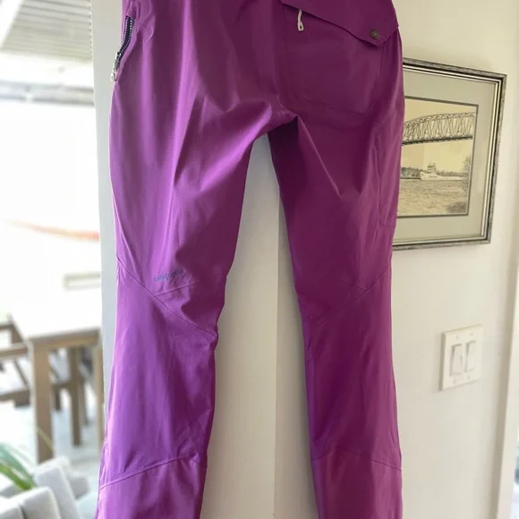 Patagonia Women’s Ski Pants - Picture 2 of 7
